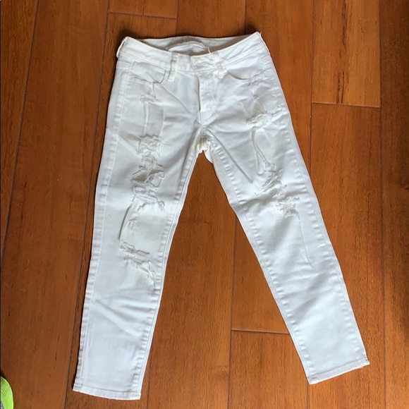 White cropped ripped jeans from AE - Picture 1 of 2